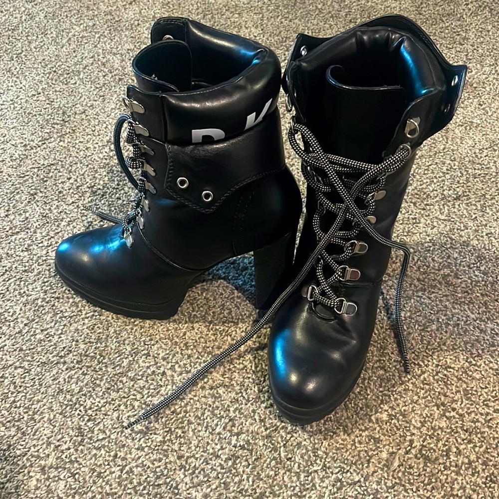Lace up Hill Boot